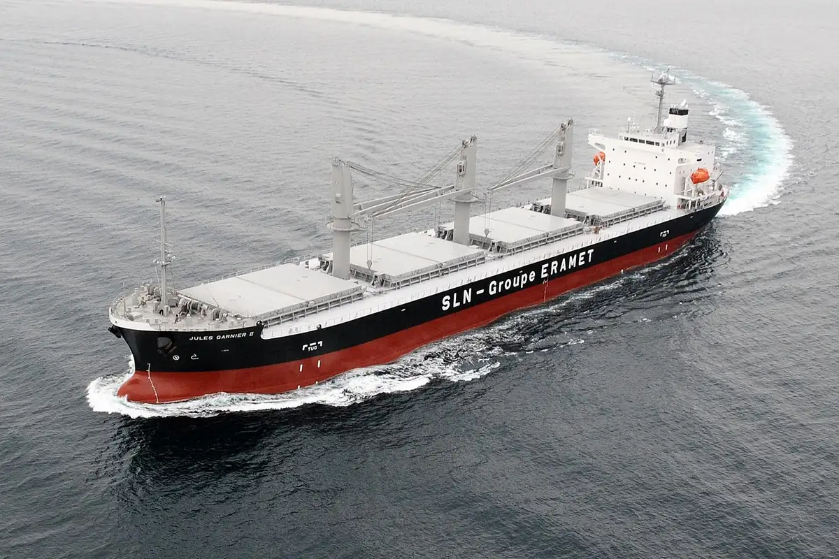 ドライバルク船