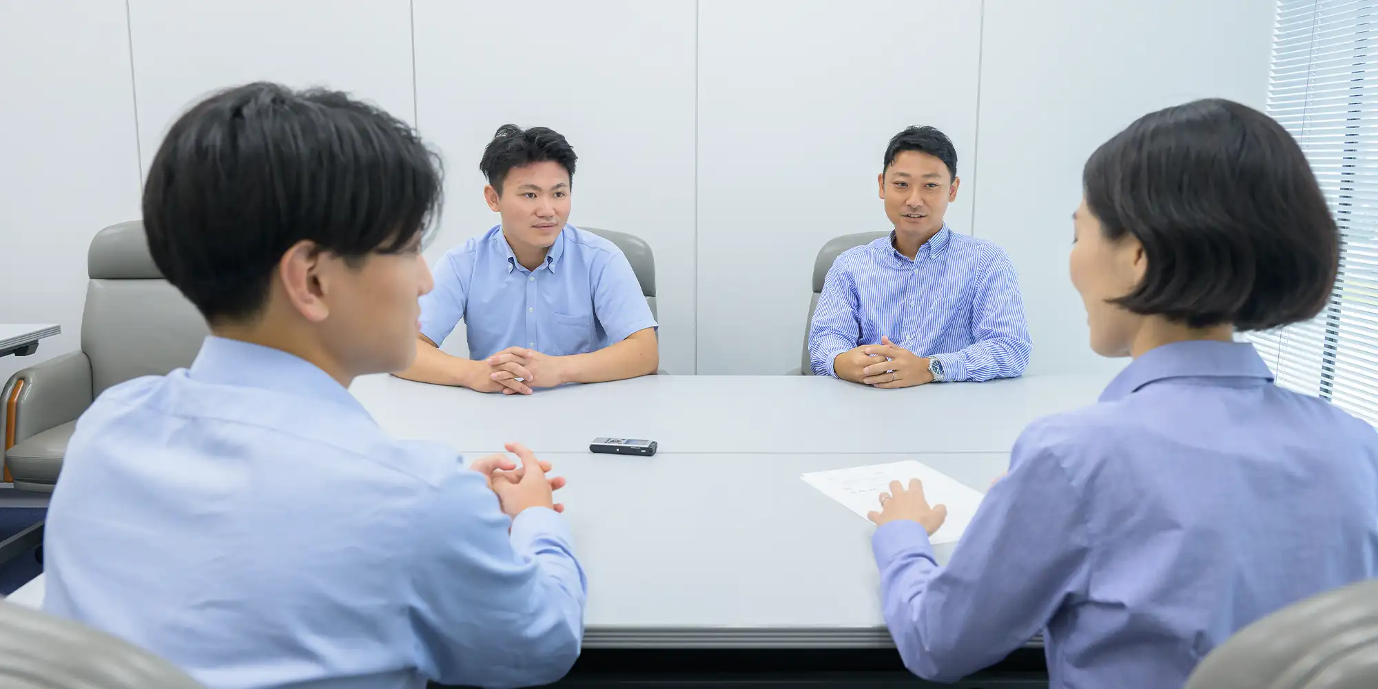 海上職＋陸上職職員画像