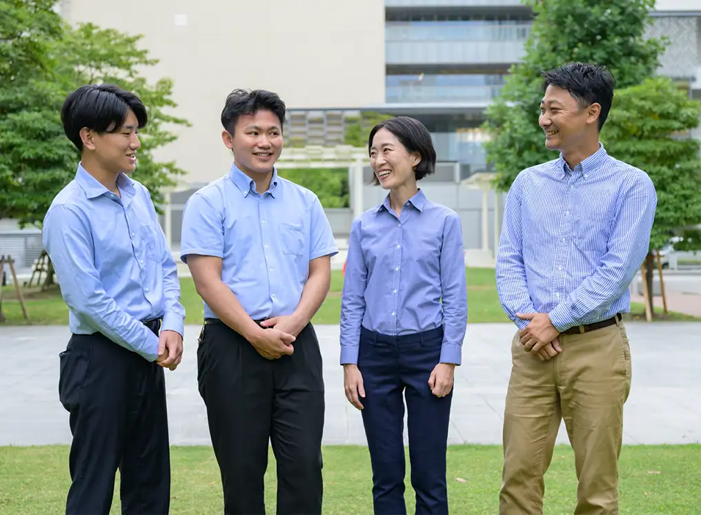 海上職＋陸上職職員画像